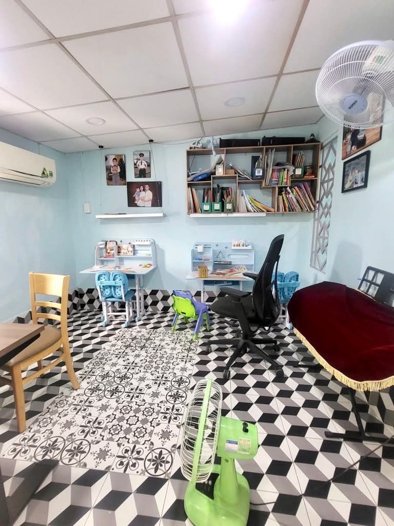 NHÀ HIỆP BÌNH CHÁNH - HẺM XE HƠI - NHÀ ĐẸP 3PN NGANG 5m - CHỈ HƠN 4 TỶ